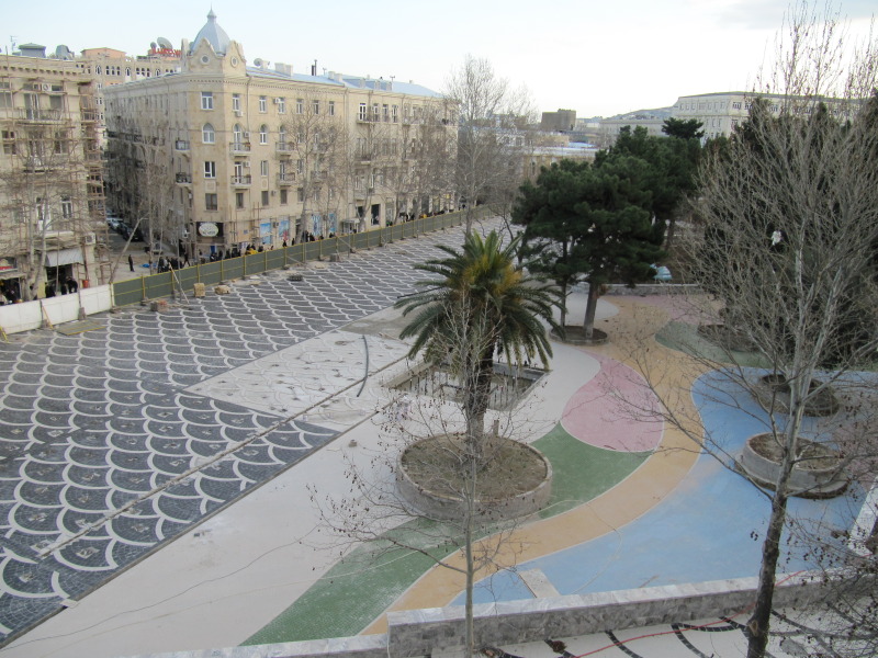 Обновленная площадь фонтанов. 2010